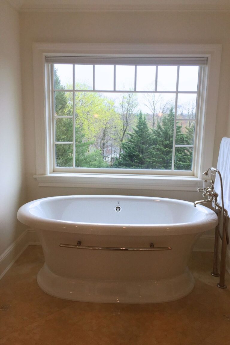 24 Luxury Master Bathroom Design Ideas that will WOW You - Suburbs 101