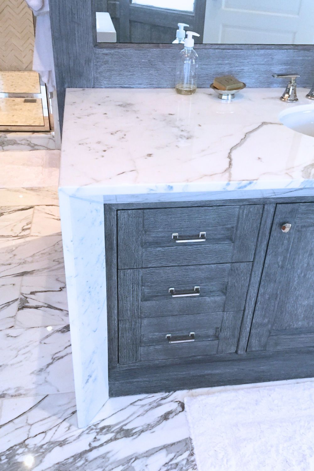 15+ Bathroom Tile Ideas - Suburbs 101
