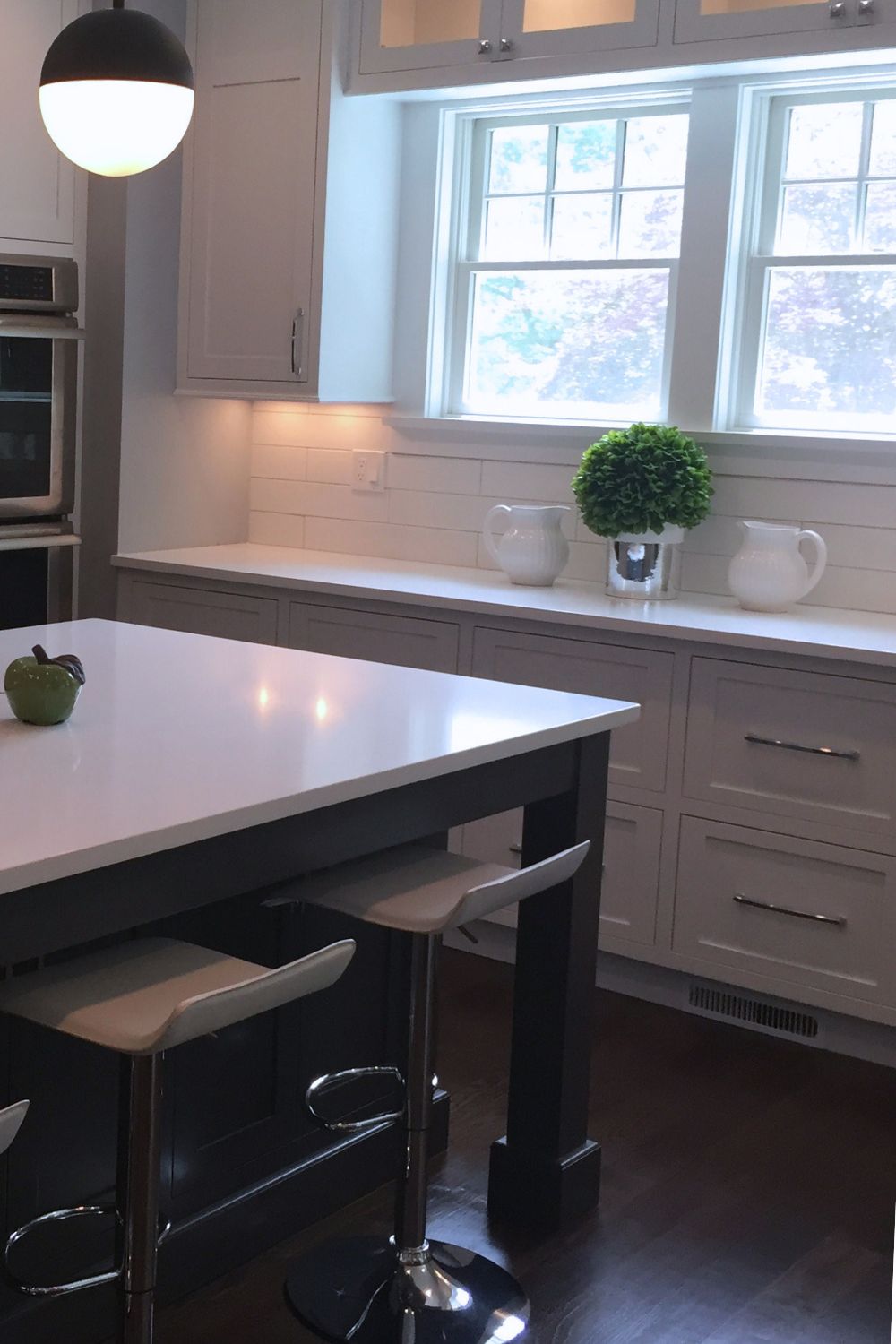 22 Stunning Kitchen Backsplash Ideas for Your White Kitchen - Suburbs 101
